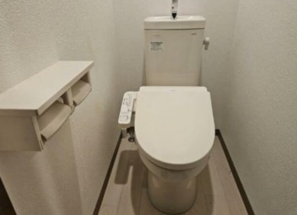 トイレ(同施工シリーズ参考写真となります)