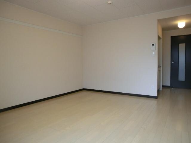 物件内観写真8　(別部屋参照)