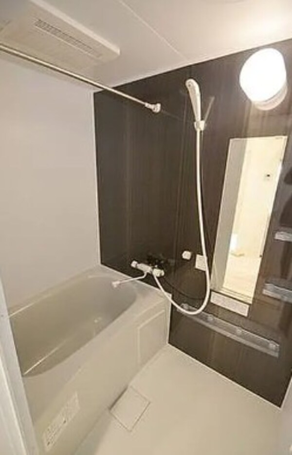 浴室(※同建物別部屋参考写真)