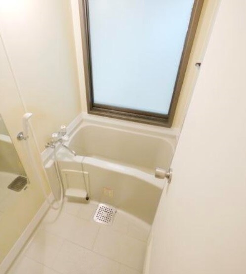 物件内観写真5　(別部屋内装写真)