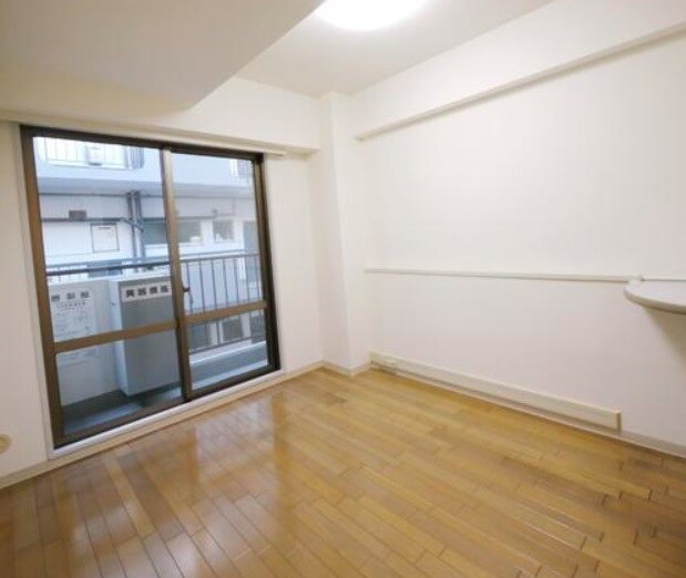 物件内観写真9　(別部屋内装写真)