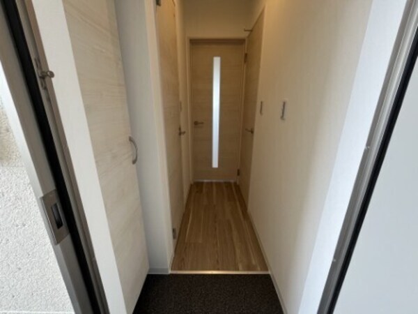 玄関(※同シリーズ別部屋写真)