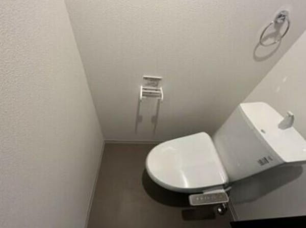 トイレ(※同シリーズ別部屋写真)