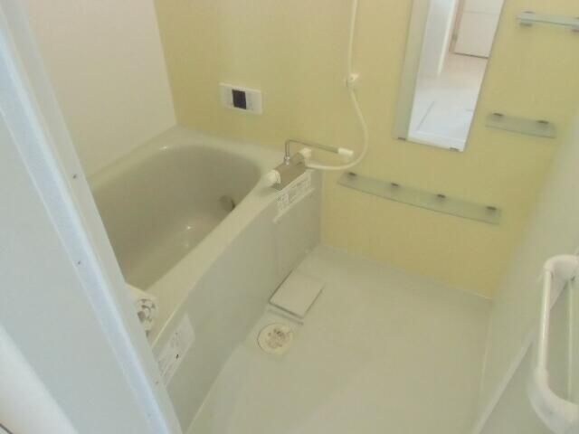 物件内観写真5　(別部屋参照)