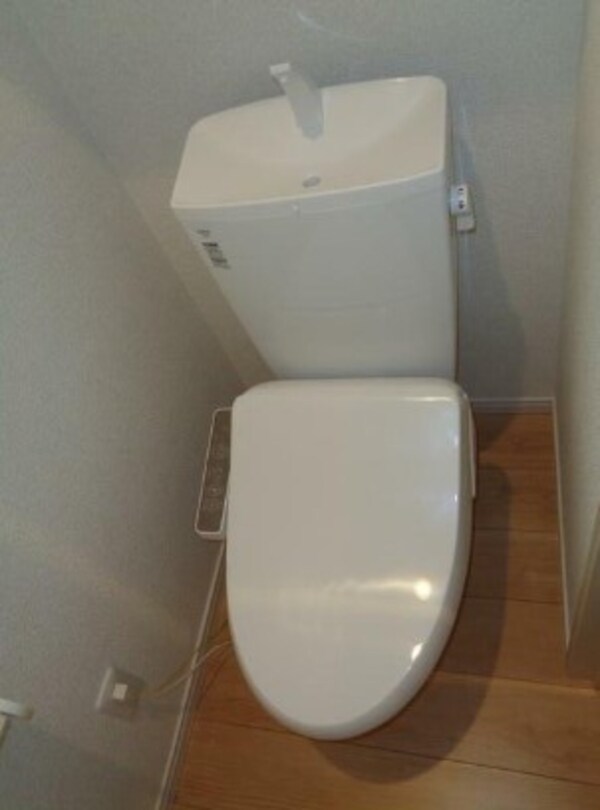 トイレ(※同建物別部屋　参考写真)