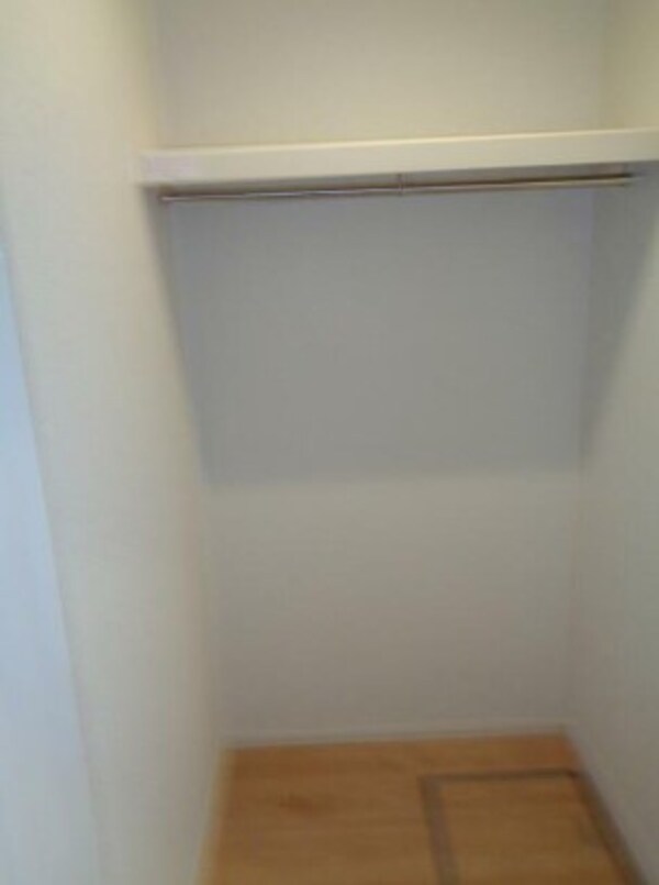 収納(※同建物別部屋　参考写真)