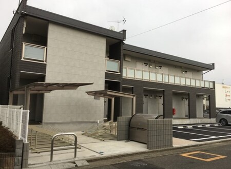 リブリ・伊勢原外観写真