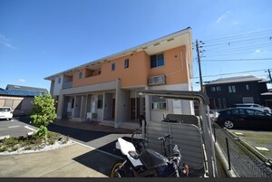 グランソレイユB外観写真