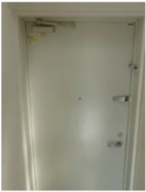 玄関(※同建物別部屋参考写真)