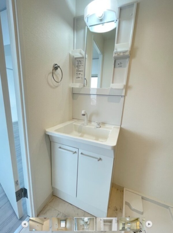 洗面・脱衣所(※同建物類似写真)
