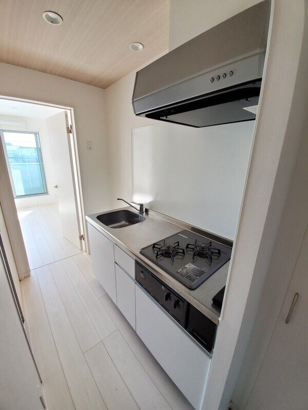 物件内観写真4　(※同仕様反転)