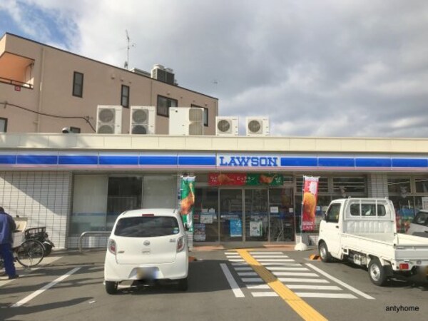 周辺環境(ローソン 阪急崇禅寺駅前店 496m)