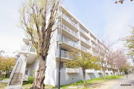 アーベイン東三国　15号棟外観写真