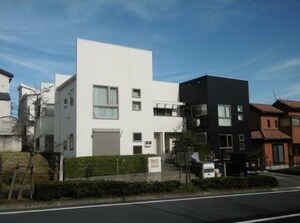 レイナス B棟外観写真