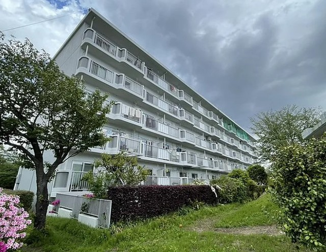 岡田団地 11号棟