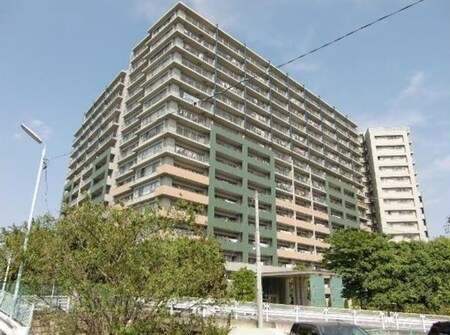 ライオンズ聖蹟桜ヶ丘パシーナ C棟外観写真