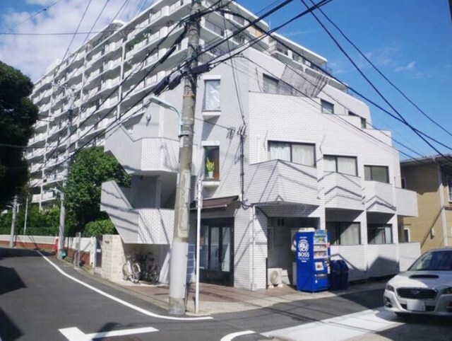 プランタン目黒の物件外観写真