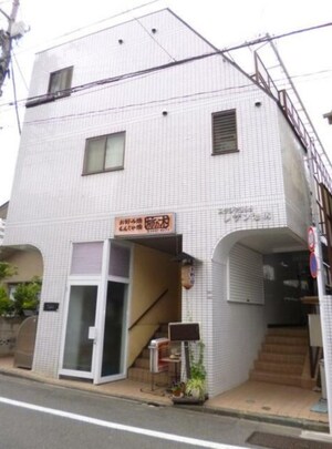 レザン池尻外観写真