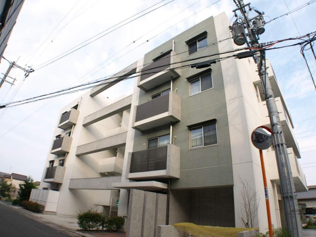 ＣＲＹＳＴＡ荒牧（クリスタアラマキ）の物件外観写真