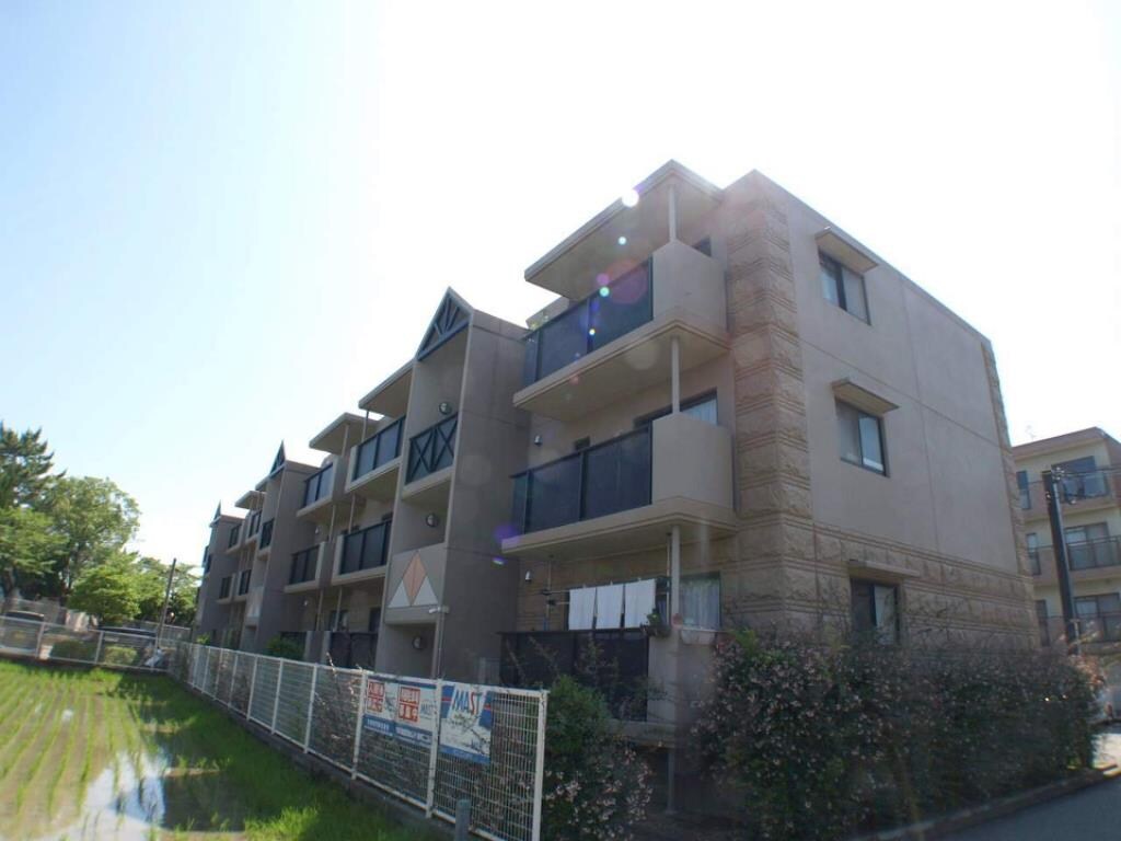 フロラシオン瑞穂の物件外観写真