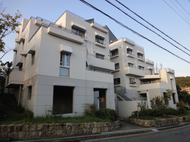 シェラビア東山台2番街214号棟