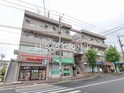 AKビル