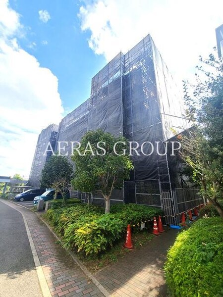 青葉の森公園通り8号棟外観写真