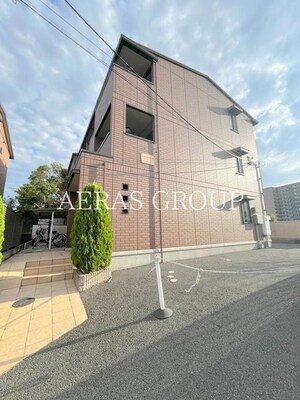 ロイヤルクレッセント西登戸参番館外観写真