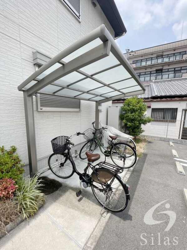 敷地内/建物