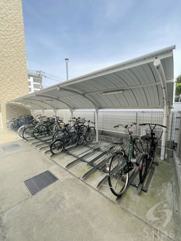 敷地内/建物