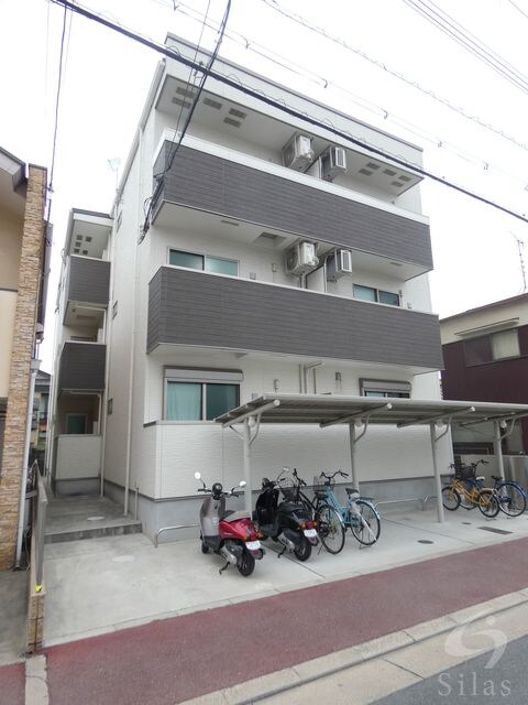 物件外観写真2　(バイクの駐輪はできません)