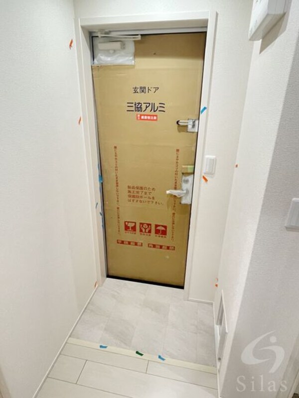 玄関(同仕様)