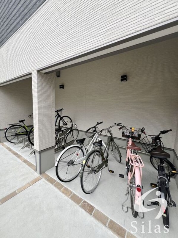 敷地内/建物