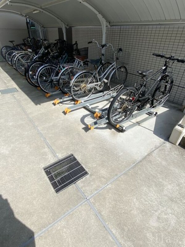 敷地内/建物