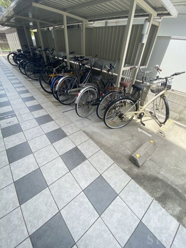 敷地内/建物