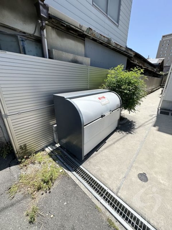 敷地内/建物