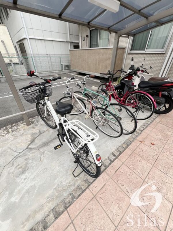 敷地内/建物