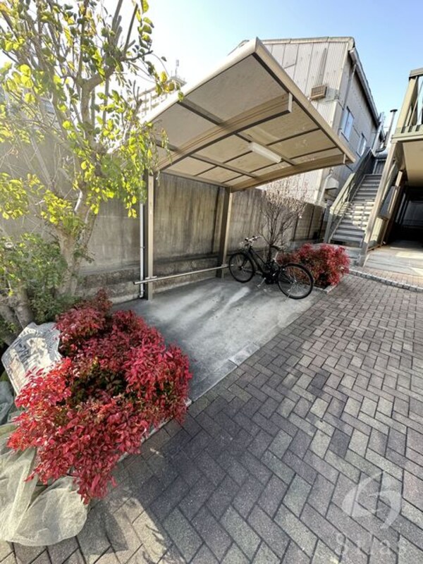 敷地内/建物