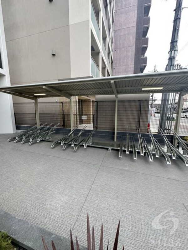 敷地内/建物