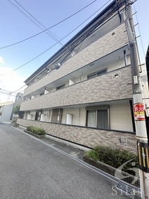 近鉄大阪線（近畿） 鶴橋駅 3階建 築22年の外観写真