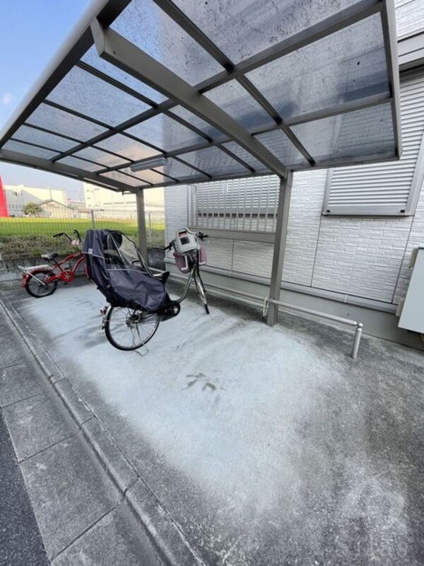 敷地内/建物