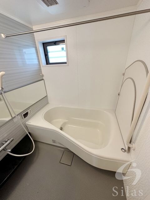 物件内観写真15　(同仕様反転タイプ)