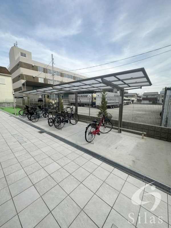 敷地内/建物