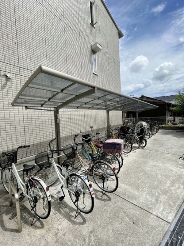 敷地内/建物