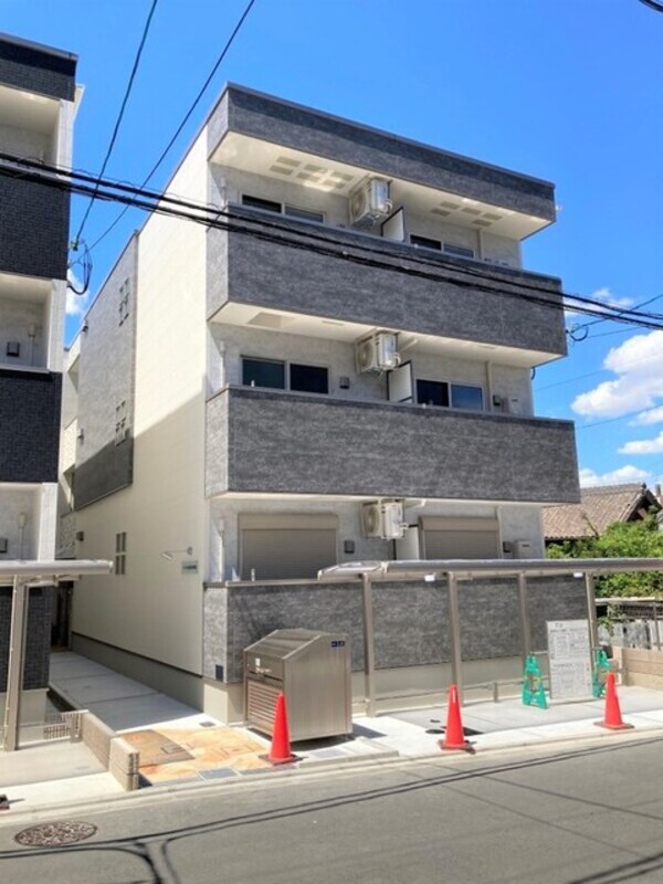 敷地内/建物