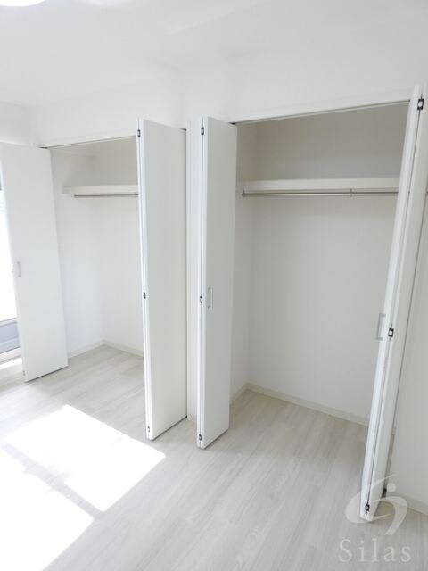 物件内観写真10　(反転・同仕様)