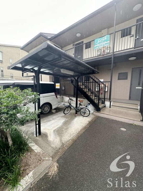 敷地内/建物