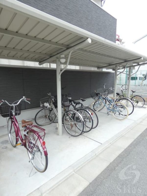 敷地内/建物