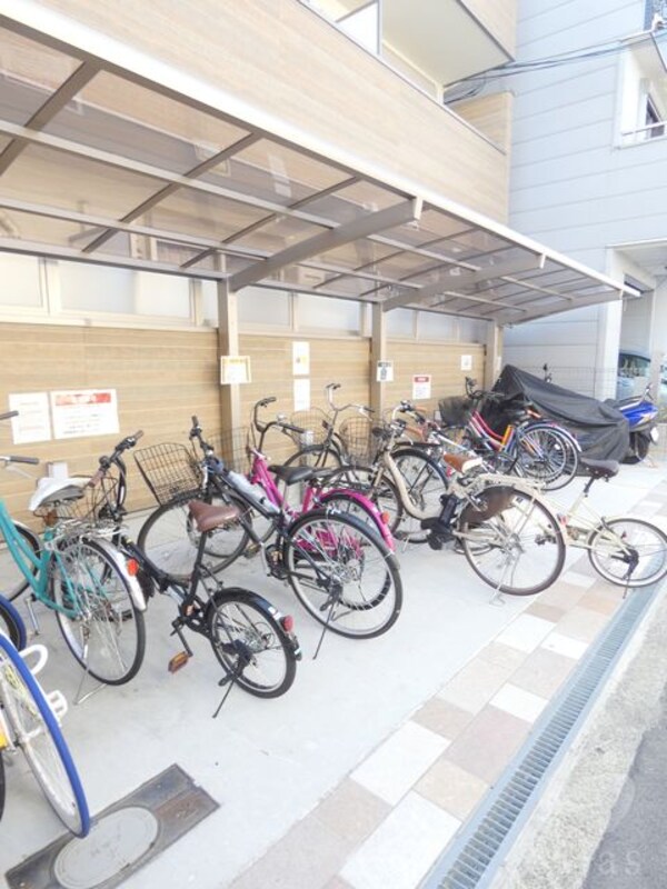 敷地内/建物