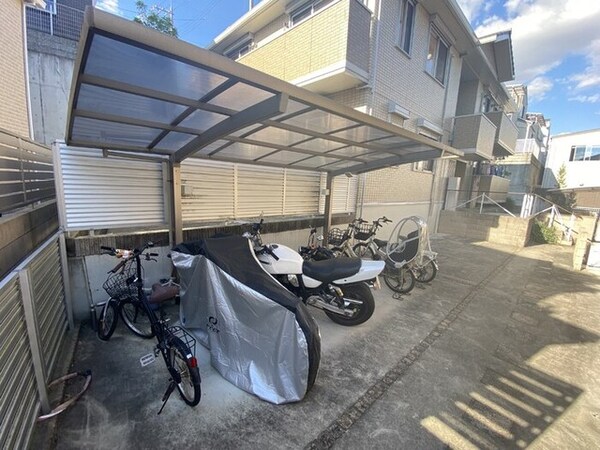 敷地内/建物